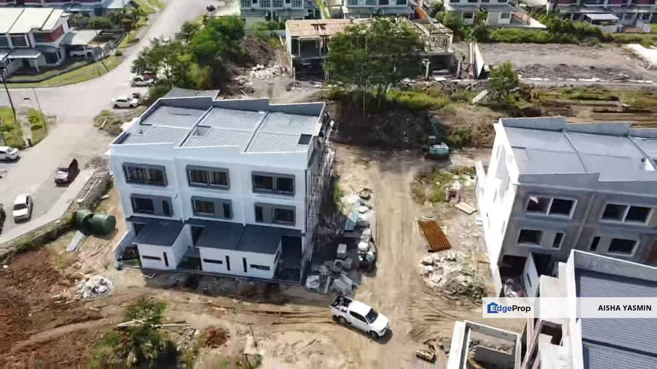 Modern Designer Touch, Estate 84 Townhouse at Siburan for Sale, Sarawak, Kuching