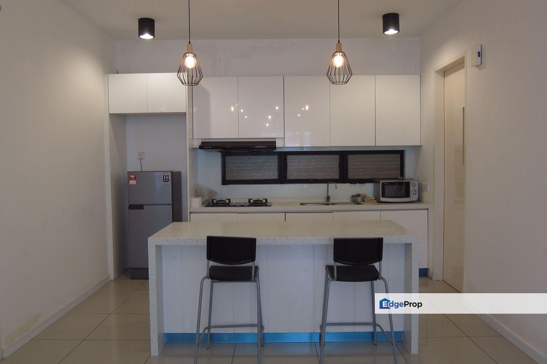 Paragon 3, Bandar Putra Permai, Seri Kembangan, Selangor, Puchong South