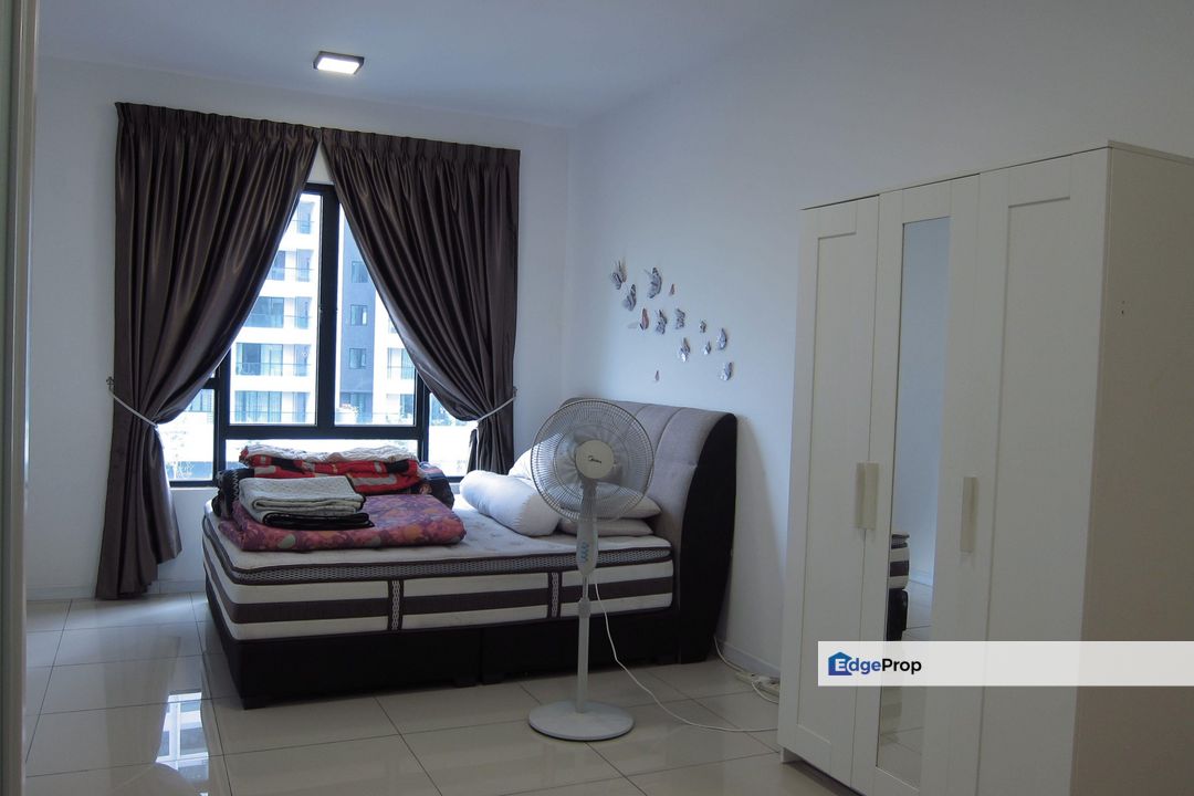 Paragon 3, Bandar Putra Permai, Seri Kembangan, Selangor, Puchong South
