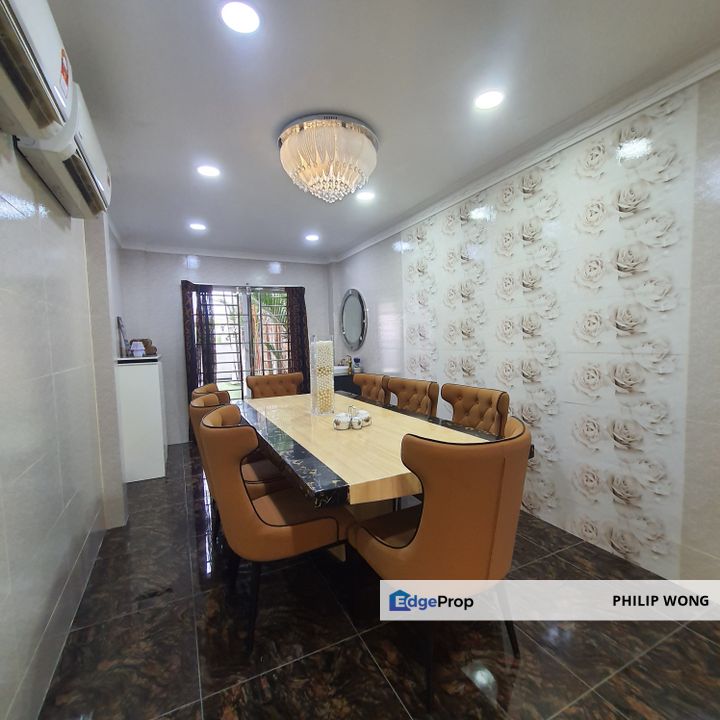  Taman Bukit Serdang Sun Villa Freehold Bungalow for sale, Selangor, Seri Kembangan