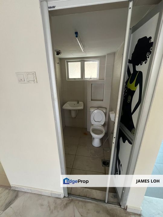 Goodyear Court 3 - New paint & Renovated unit for Sale, Selangor, USJ