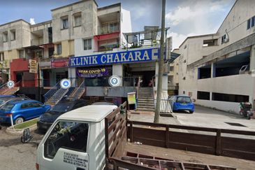 Corner Unit Small Warehouse Storage Shop Taman Kinrara Town Oug Puchong Jaya Old Klang