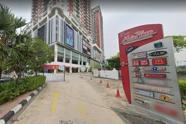 Subang jaya, Subang Jaya USJ 21, Main Place Intermediate Shop for sale