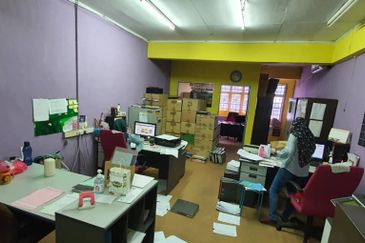 Subang jaya, Subang Jaya USJ 21, Main Place Intermediate Shop for sale