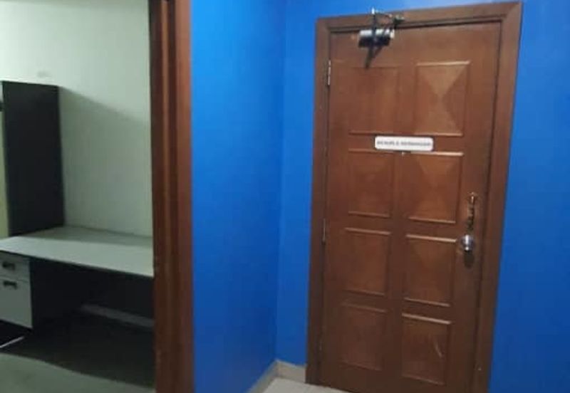 Subang jaya, Subang Jaya USJ 21, Main Place Corner Shop for sale