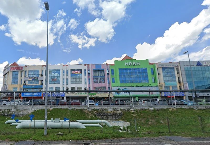 Bandar Puteri Puchong Ground floor shop for rent
