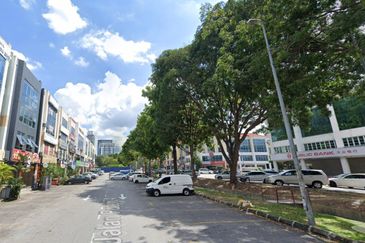 Bandar Puteri Puchong Ground floor shop for rent