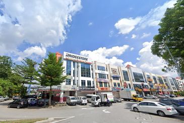 Bandar Puteri Puchong Ground floor shop for rent