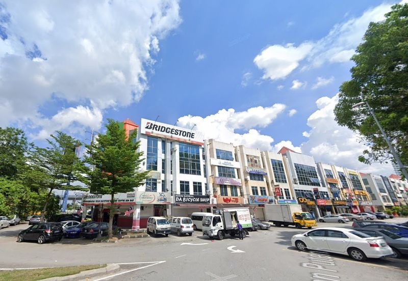 Bandar Puteri Puchong Ground floor shop for rent