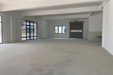 BEST LOCATION, Face Main Road, Impian Prisma, Alam Impian, Kota Kemuning