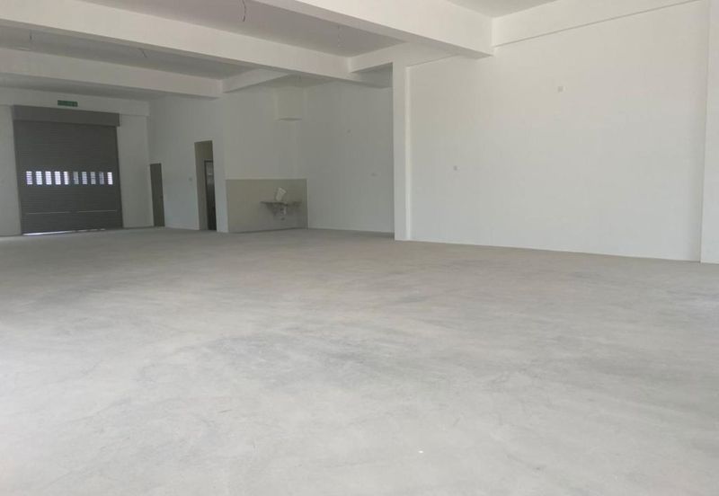 BEST LOCATION, FIRST FLOOR Face Main Road, Impian Prisma, Alam Impian, Kota Kemuning