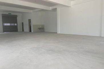 BEST LOCATION, FIRST FLOOR Face Main Road, Impian Prisma, Alam Impian, Kota Kemuning