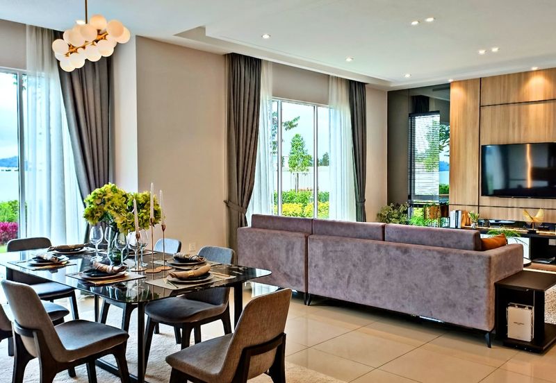 Seremban 2 Tingkat Rumah Baru - 15min ke Station Komuter Terdekat dalam waktu puncak