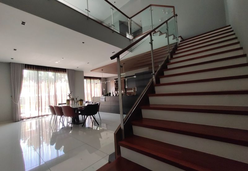 Seremban 2 Storey Bungalow Resort Villa next to NS Largest Country Club