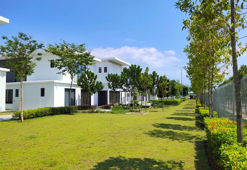 Seremban 2 Storey Bungalow Resort Villa next to NS Largest Country Club