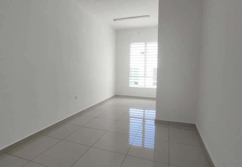 [FOR RENT] BRAND NEW 2 STOREY Irama Laman Tiara Sendayan Resort Residence