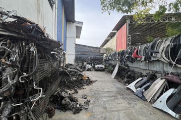 Jalan Bukit Kemuning