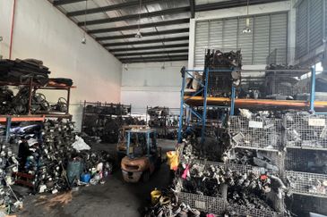 Jalan Bukit Kemuning