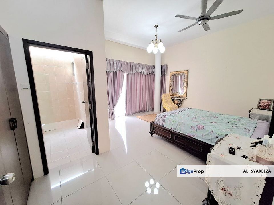  Banyan Close Bandar Bukit Mahkota Bangi 2 storey Bungalow for sale, Selangor, Bangi