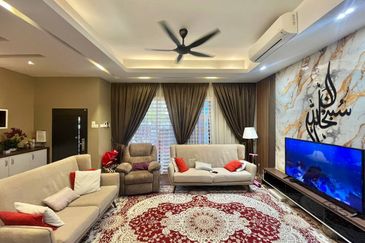 Evira @ Warisan Puteri