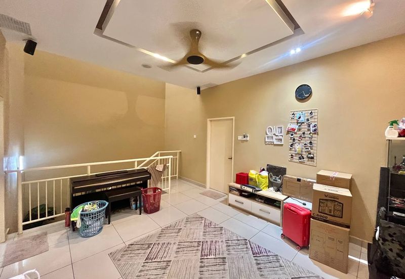 Evira @ Warisan Puteri