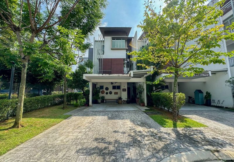 Symphony Hills Schumann