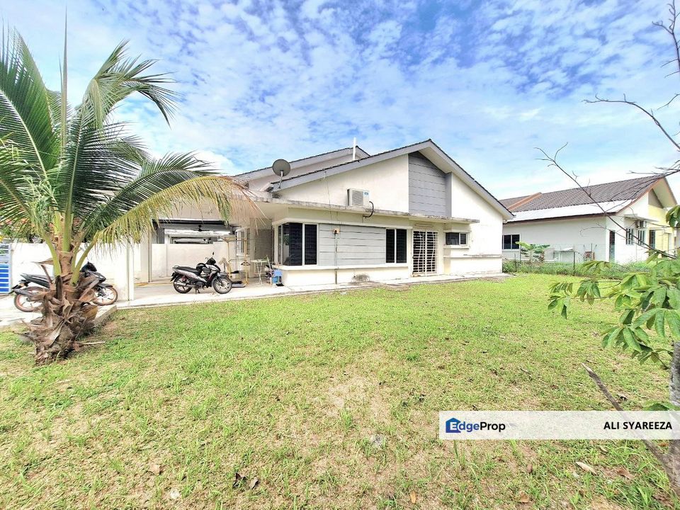 Kampung Lombong Seksyen 29 Shah Alam 2 Storey Semi Detached house for sale, Selangor, Shah Alam