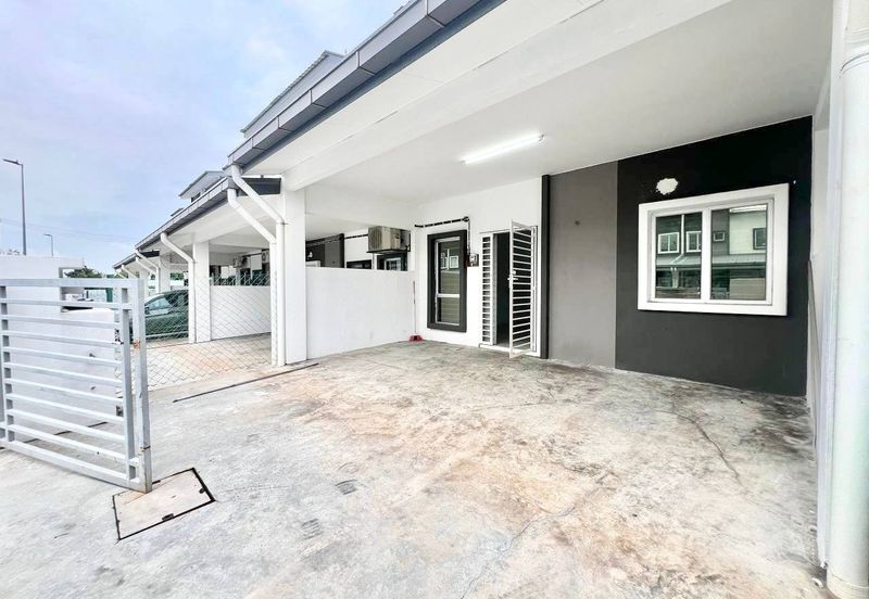 Bandar Baru Salak Tinggi