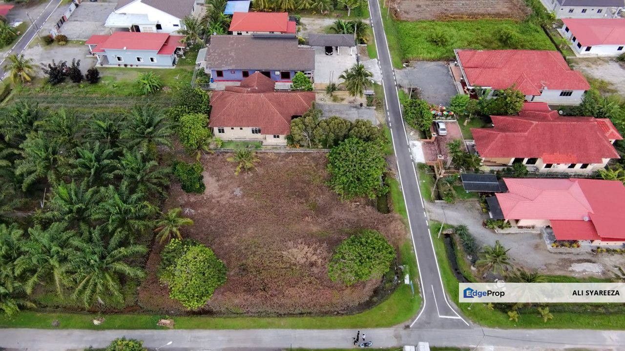 Kampung Endah Banting Tanah Lot Banglo Geran individu for sale, Selangor, Banting