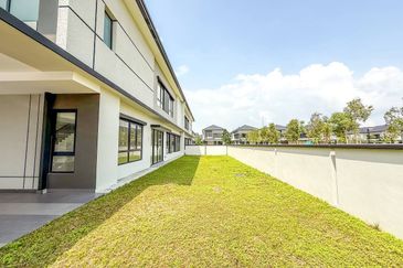 Freesia Residences @ Tropicana Aman