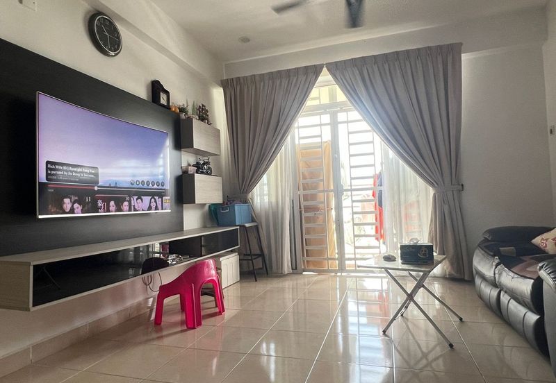 D'Piazza Condominium