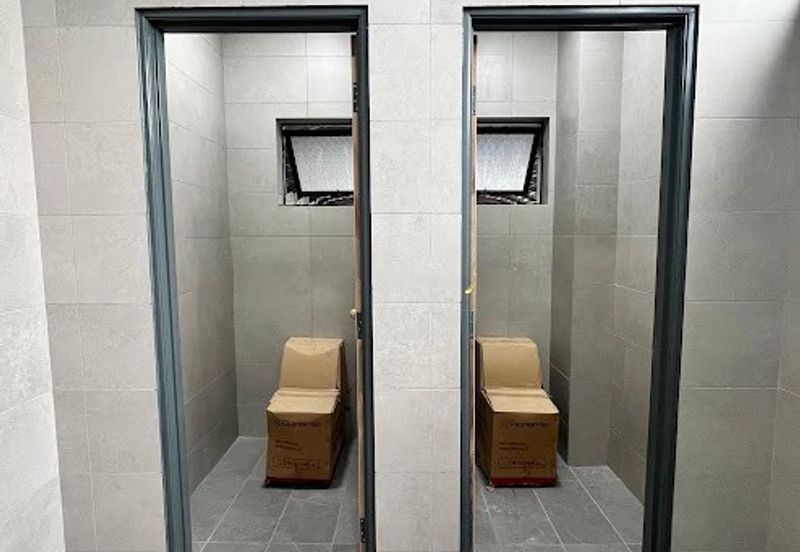 West Port, Pulau Indah