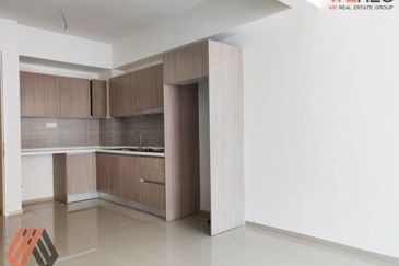 Gravit8 @ Klang South