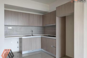 Gravit8 @ Klang South