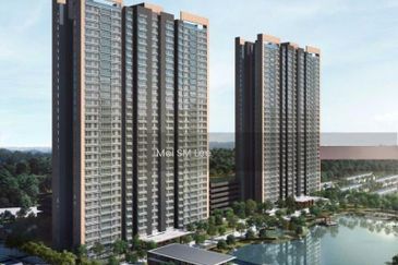 Lakefront Condominium | Emerald Hills @ Alam Damai