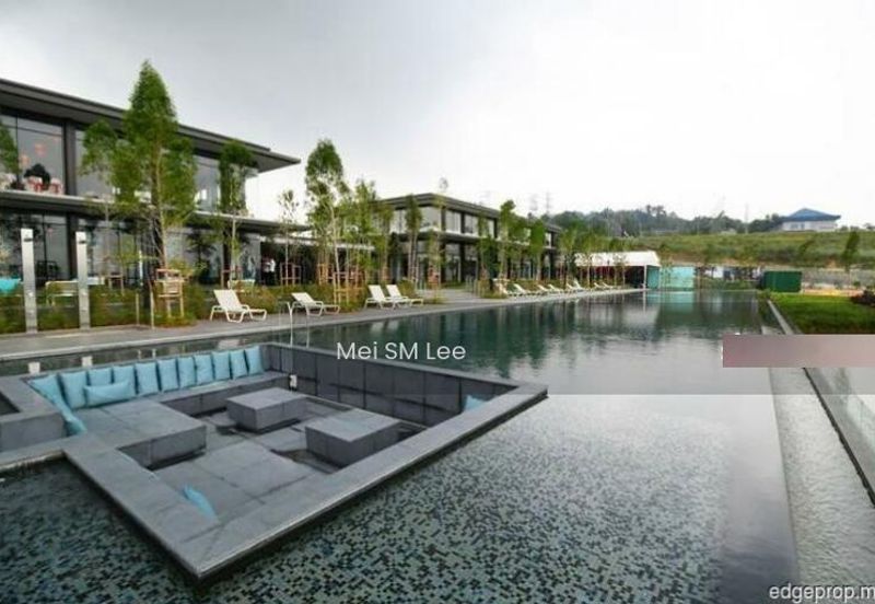Lakefront Condominium | Emerald Hills @ Alam Damai
