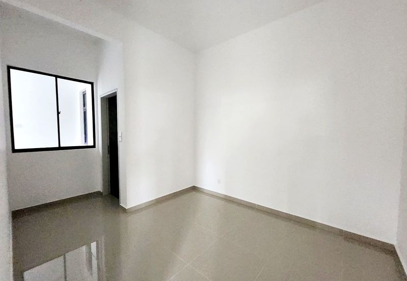 Casablanca 2 Facing South Alam Impian