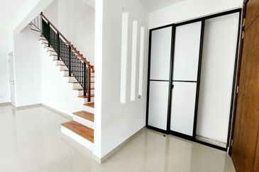 Casablanca 2 Facing South Alam Impian