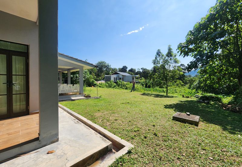 Banglo Batu 11, Hulu Langat | Open Concept | Easy access to EKVE