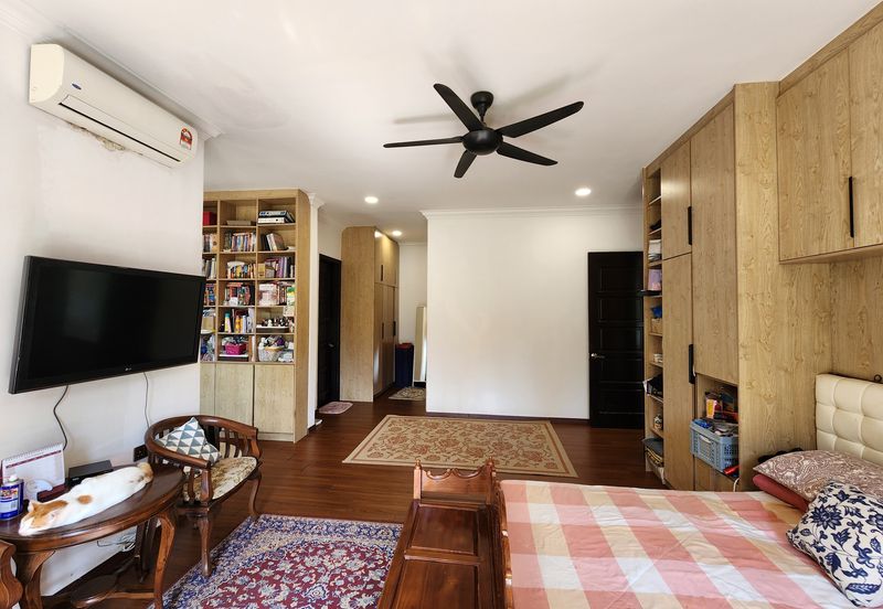 Banglo Batu 11, Hulu Langat | Open Concept | Easy access to EKVE