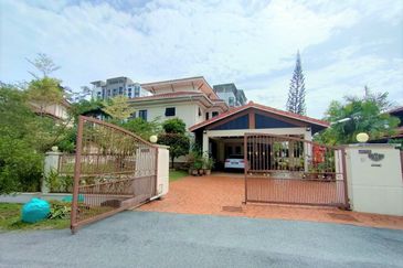 Bandar Tun Hussein Onn