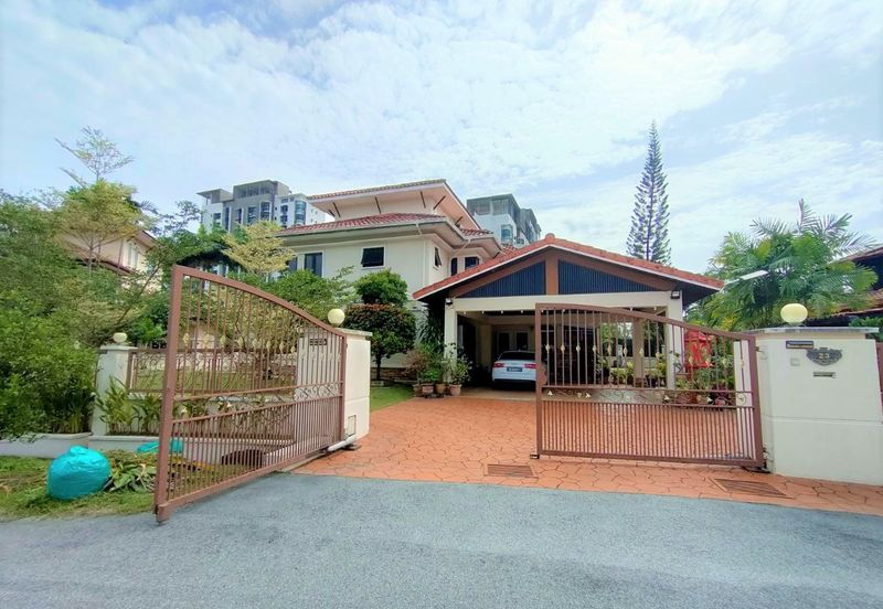 Bandar Tun Hussein Onn