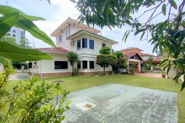 Bandar Tun Hussein Onn