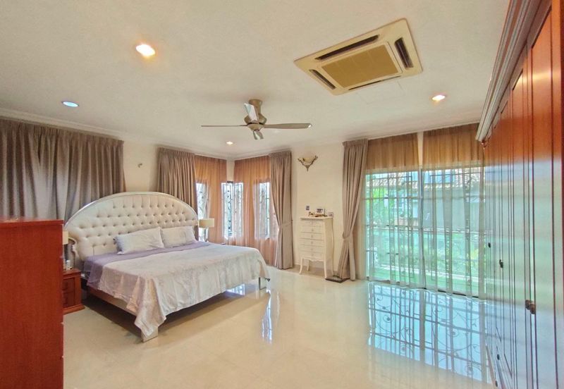 Bandar Tun Hussein Onn