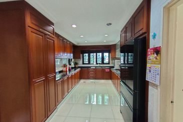 Bandar Tun Hussein Onn