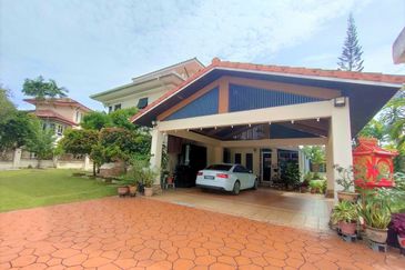 Bandar Tun Hussein Onn