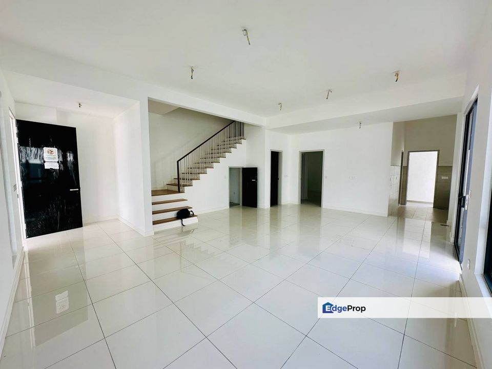 FREEHOLD Double Storey Semi D Cluster Verna Serene Heights, Bangi FOR SALE, Selangor, Bangi