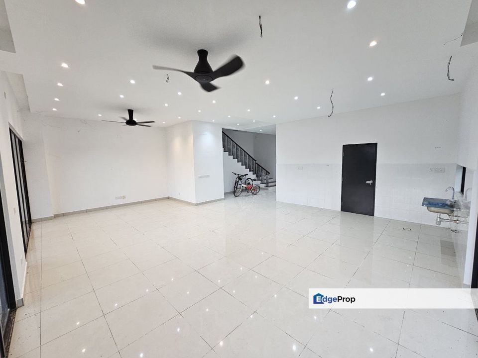 [FACING OPEN VIEW TASIK] Double Storey Semi D Middlemist Alam Sari, Bangi FOR SALE, Selangor, Bangi