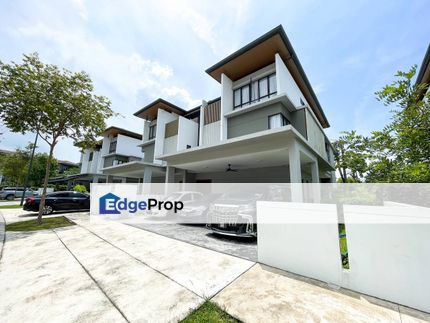 [RENOVATED ] 3 Storey Semi D Ridgefield Residence Tropicana Heights, Kajang FOR SALE, Selangor, Kajang