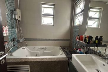 [CORNER LOT] Double Storey Bungalow Forte Jalan Titian Bukit Jelutong Shah Alam Freehold FOR SALE